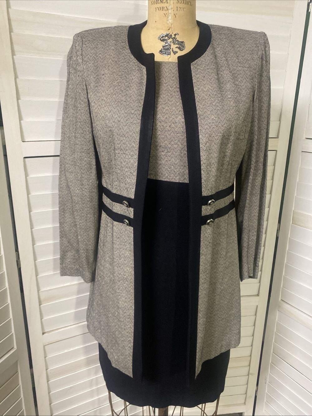 2-Piece Set Perceptions Petite Dress & Jacket Sz 8 Medium Chevron Black & Tan